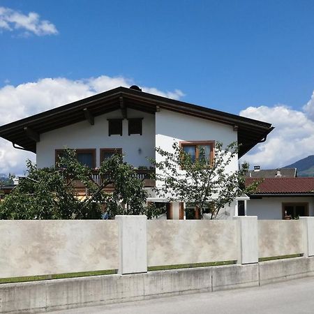 Haus-Elisabeth Lägenhet Uderns Exteriör bild