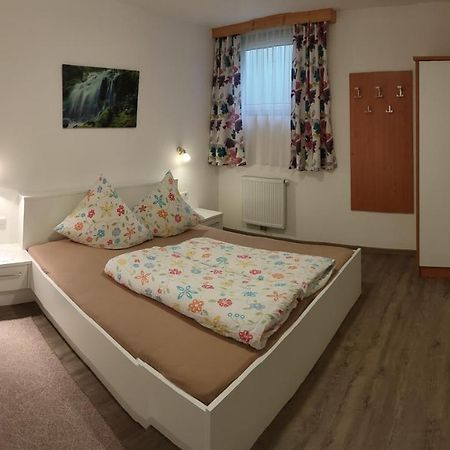 Haus-Elisabeth Lägenhet Uderns Exteriör bild
