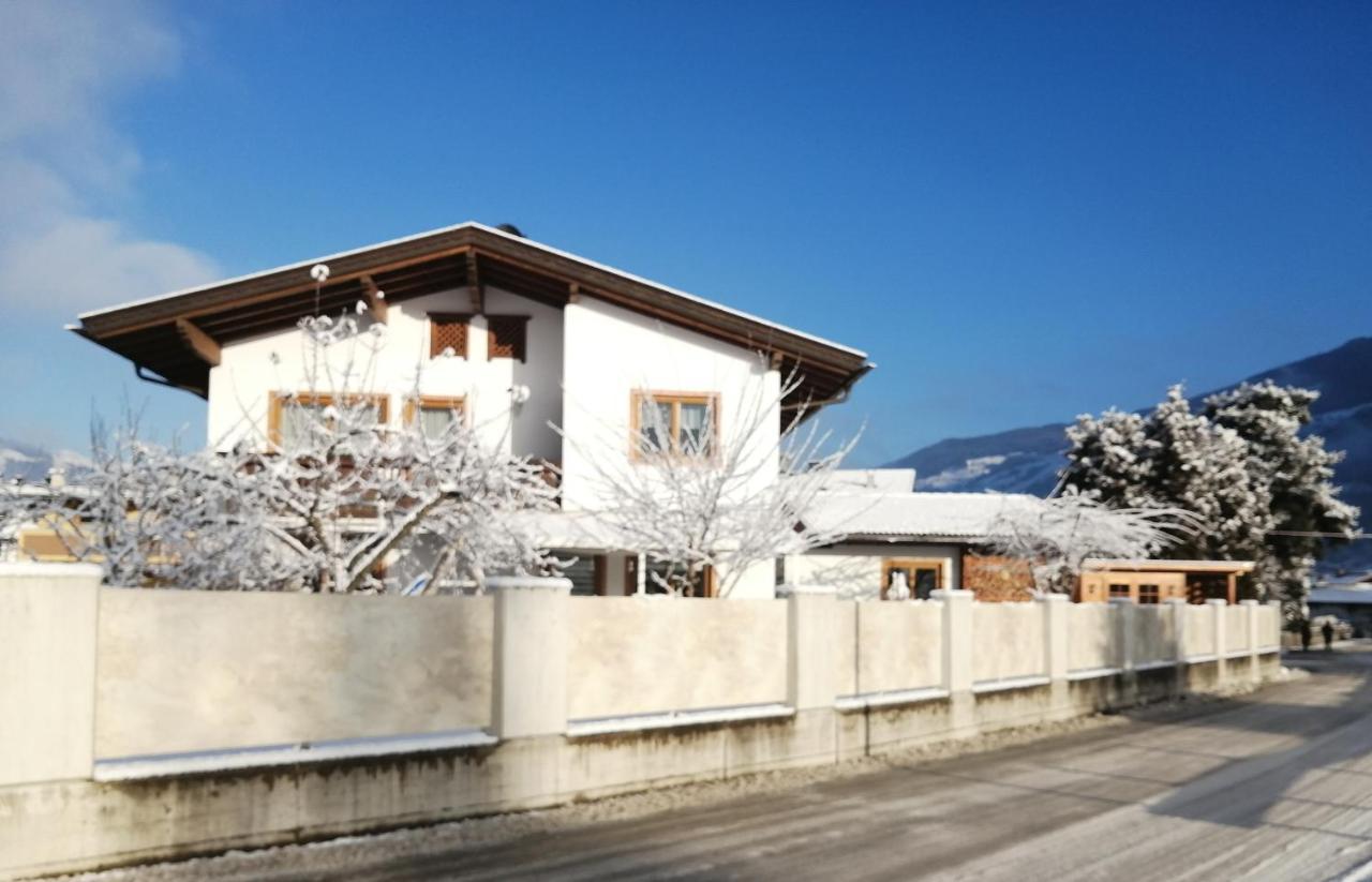 Haus-Elisabeth Lägenhet Uderns Exteriör bild